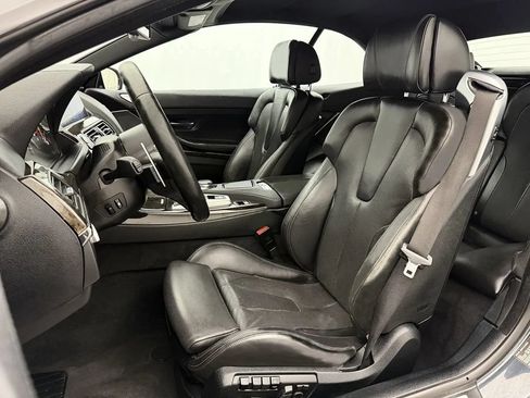 Used 2017 BMW M6 Convertible RWD image 16
