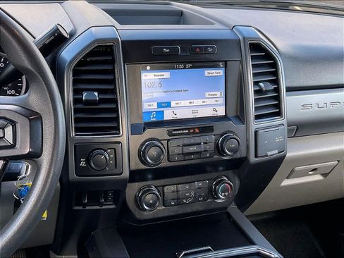 Used 2019 Ford F250 XLT w/ XLT Value Package image 18