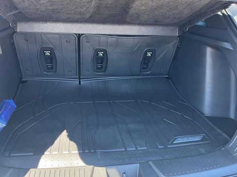 New 2026 Chevrolet Trax RS w/ Sunroof Package FWD image 5