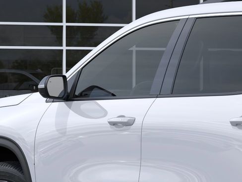 New 2026 Chevrolet Traverse LT FWD image 21