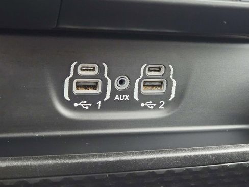 Used 2020 RAM 3500 Laramie w/ Night Edition image 34