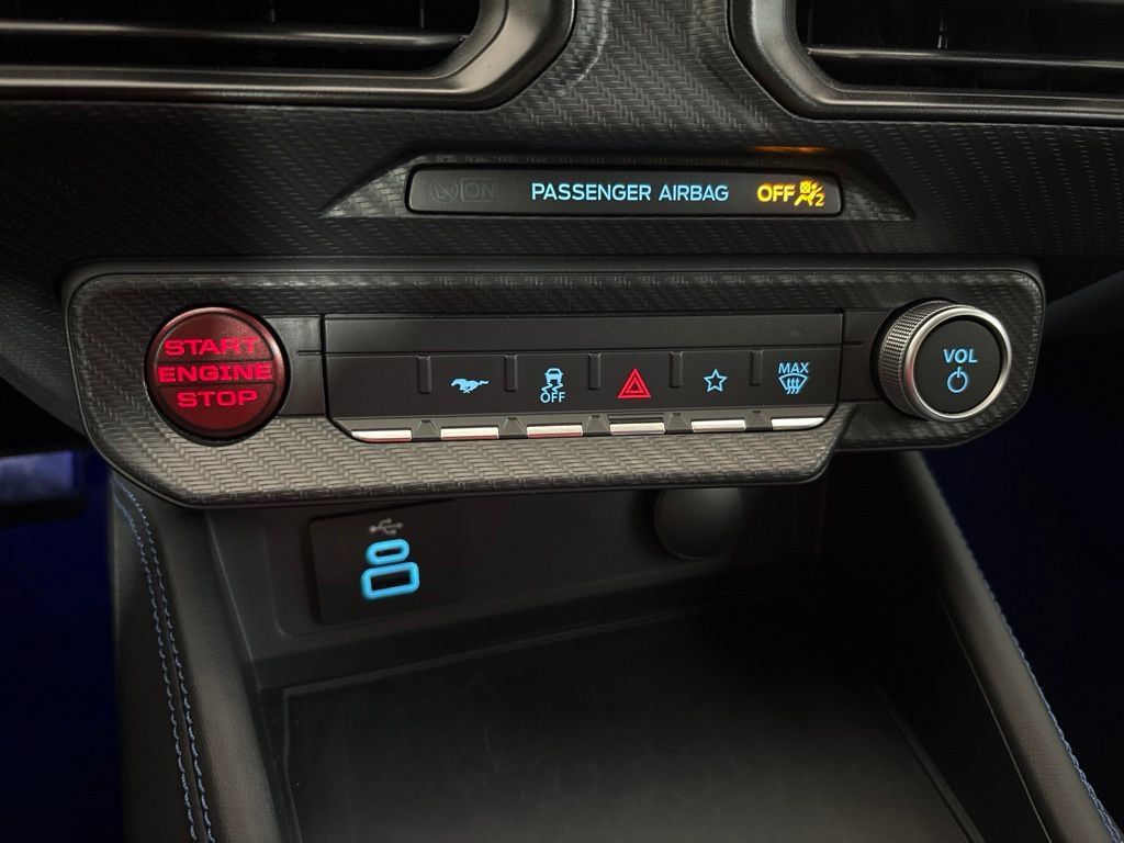 Used 2026 Ford Mustang Dark Horse RWD image 15