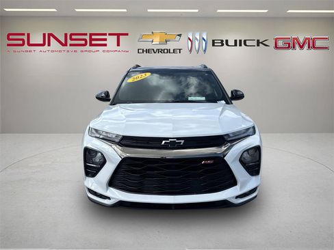 Certified 2023 Chevrolet TrailBlazer RS w/ Convenience Package FWD image 2
