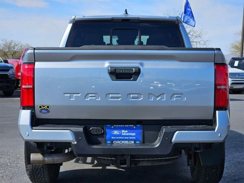 Used 2024 Toyota Tacoma 4x4 Double Cab image 6