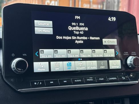 Used 2024 Mitsubishi Outlander SE image 22