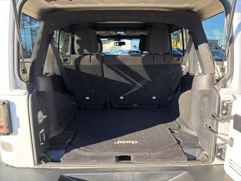 Used 2015 Jeep Wrangler Unlimited Sahara w/ Connectivity Group image 12