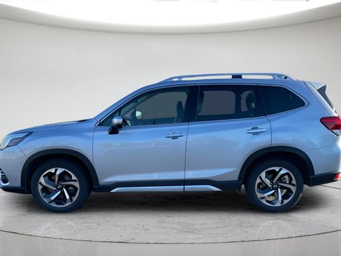 Used 2023 Subaru Forester Touring w/ Popular Package #3 AWD/4WD image 6