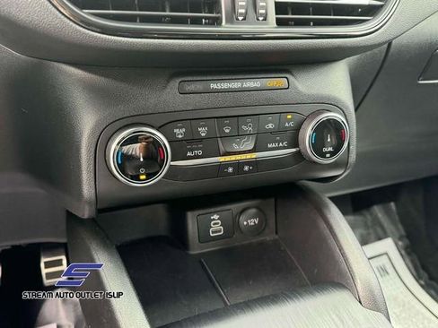 Used 2024 Ford Escape ST-Line image 30