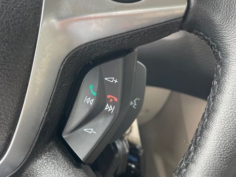 Used 2012 Ford Focus SEL FWD image 14