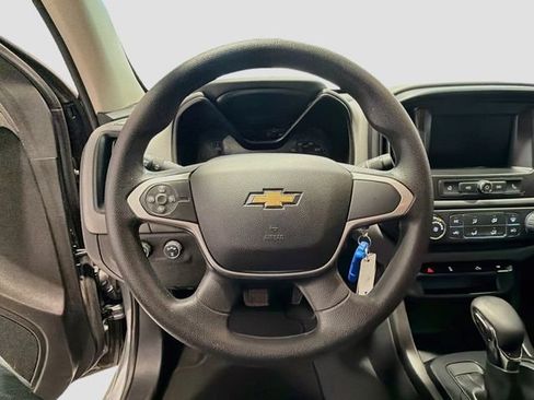 Used 2022 Chevrolet Colorado W/T w/ Custom Special Edition AWD/4WD image 10