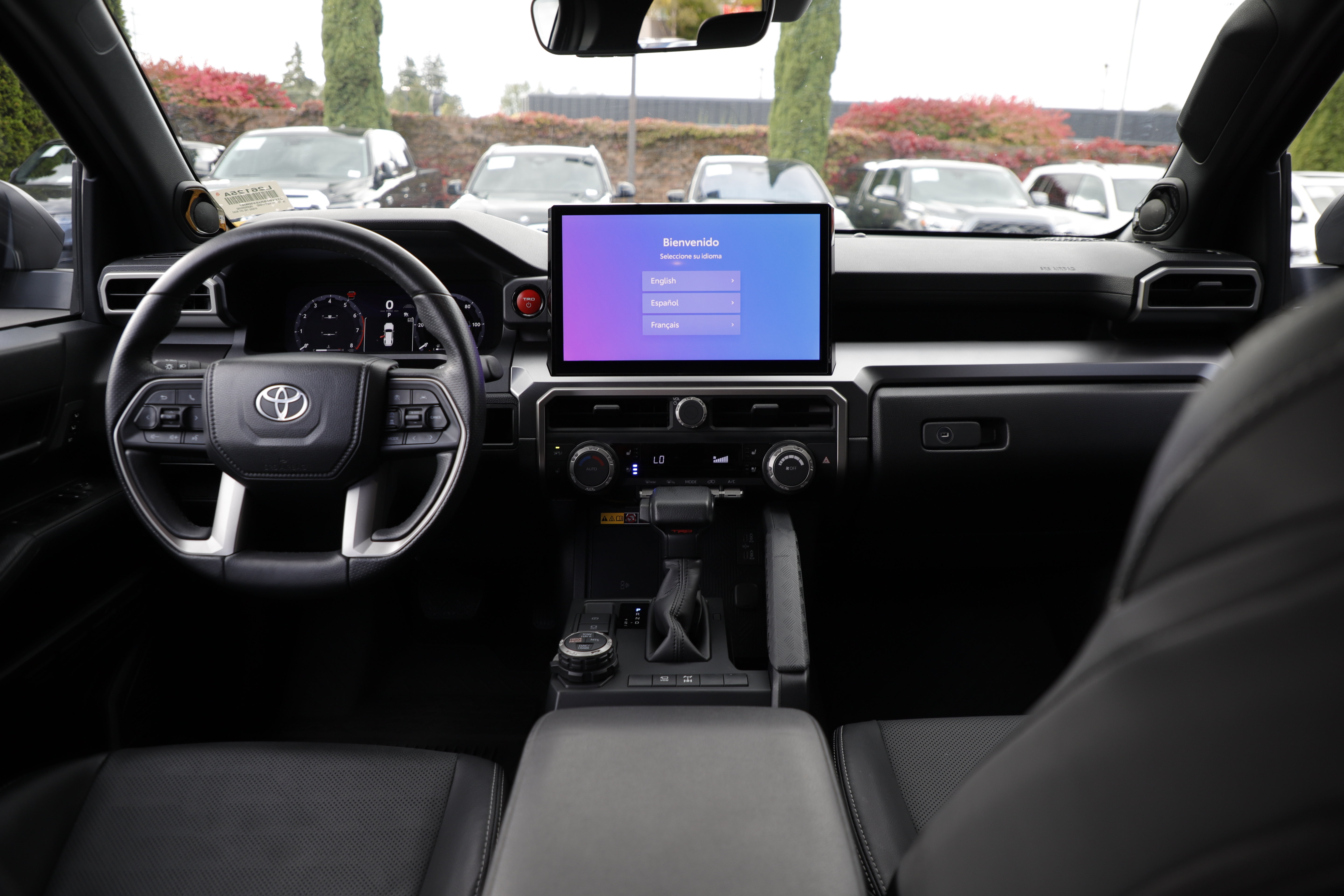 Used 2025 Toyota 4Runner TRD Off-Road Premium AWD/4WD image 14