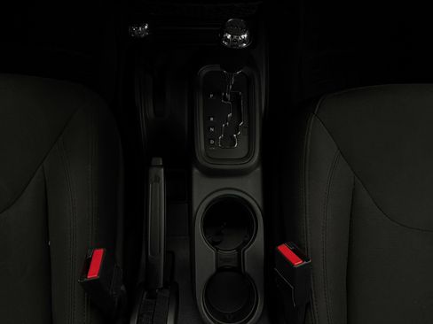Used 2017 Jeep Wrangler Sport w/ Quick Order Package 24S AWD/4WD image 23