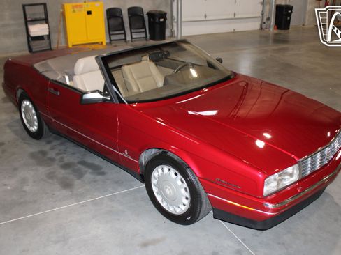 Used 1993 Cadillac Allante image 19