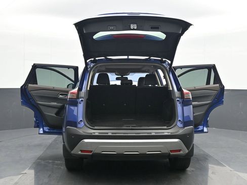 Used 2021 Nissan Rogue Platinum image 25