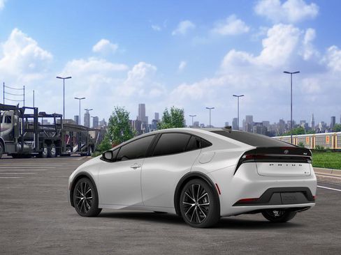 New 2026 Toyota Prius XLE image 6