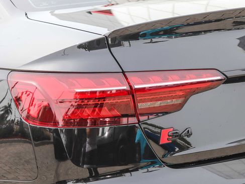 Used 2024 Audi S4 Premium Plus image 13