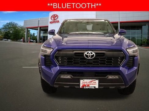 Used 2024 Toyota Tacoma TRD Off-Road image 7