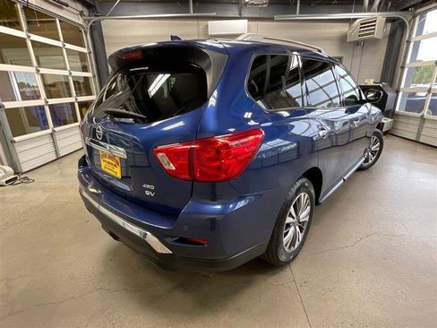 Used 2019 Nissan Pathfinder SV AWD/4WD image 5
