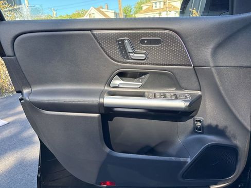 Certified 2025 Mercedes-Benz GLA 250 4MATIC image 14