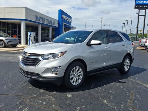 Used 2018 Chevrolet Equinox LT FWD image 3