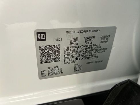 Used 2025 Buick Envista Sport Touring w/ Convenience I Package FWD image 32