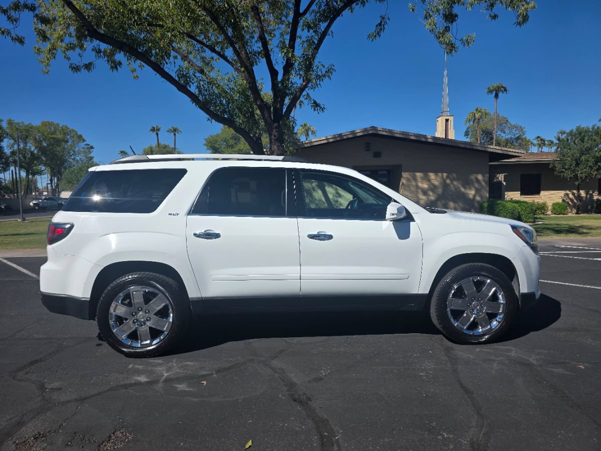 Used 2017 GMC Acadia Limited SLT FWD image 3