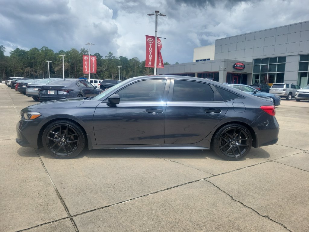 Used 2024 Honda Civic Sport image 2