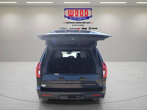 New 2026 Ford Expedition Tremor image 4