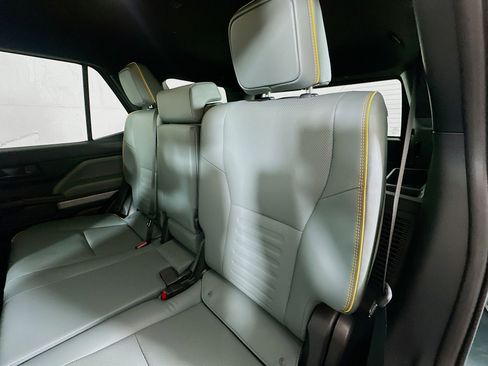 Used 2025 Toyota 4Runner Trailhunter image 22