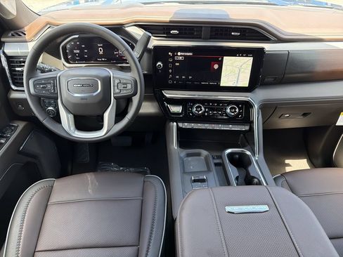 New 2026 GMC Sierra 3500 Denali w/ Denali Reserve Package AWD/4WD image 2