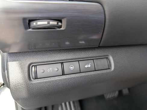 New 2026 Nissan Pathfinder SL FWD image 14