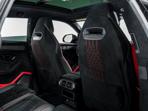 Used 2024 Lamborghini Urus Performante image 36