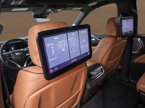 Certified 2021 Cadillac Escalade Sport w/ Driver Assist Tech Package image 28