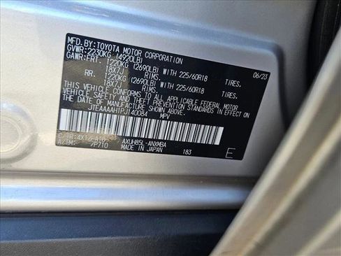 Used 2023 Toyota Venza LE AWD/4WD image 23