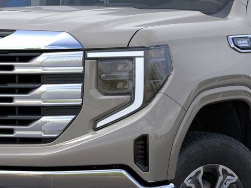 New 2026 GMC Sierra 1500 SLE image 39