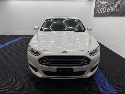 Used 2015 Ford Fusion SE w/ Equipment Group 202A FWD image 3