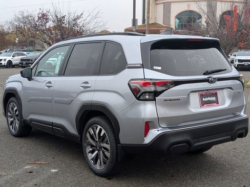 Used 2026 Subaru Forester Touring AWD/4WD image 8