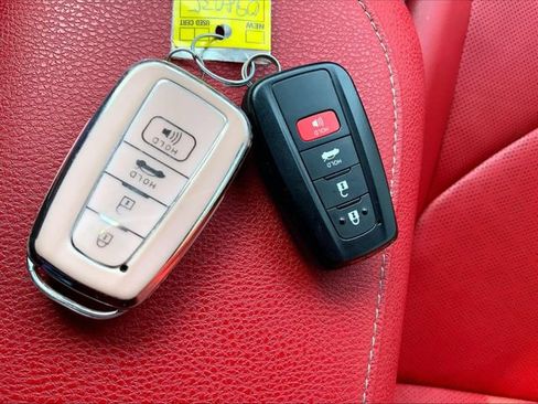 Used 2024 Toyota Camry XSE w/ Navigation Package FWD image 33