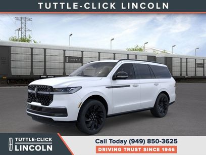New 2025 Lincoln Navigator Reserve w/ Jet Appearance Package