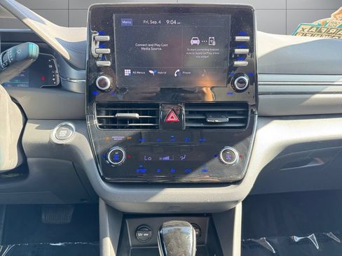 Used 2022 Hyundai Ioniq Blue FWD image 15