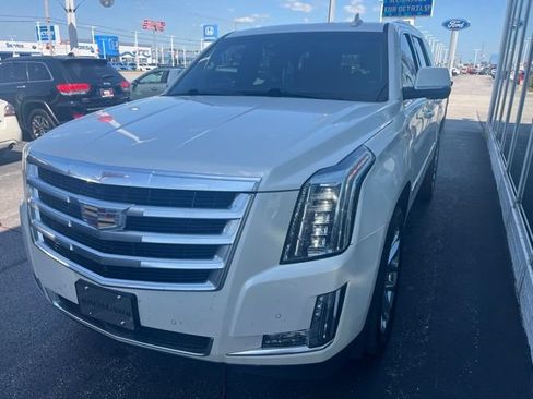 Used 2015 Cadillac Escalade Premium AWD/4WD image 1