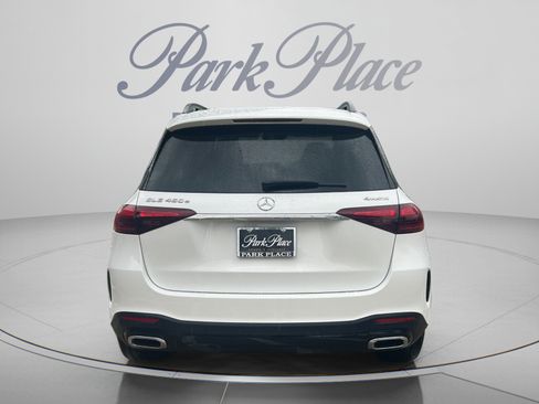 Used 2025 Mercedes-Benz GLE 450e 4MATIC image 4
