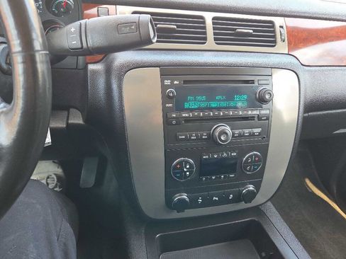 Used 2012 GMC Yukon XL SLT w/ SLT-2 Equipment Package image 44