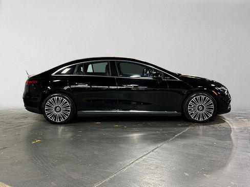 Certified 2026 Mercedes-Benz EQE 320 4MATIC Sedan image 2