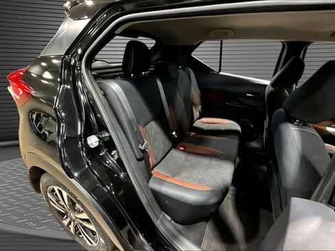 Used 2019 Nissan Kicks SR w/ Exterior Package FWD image 23