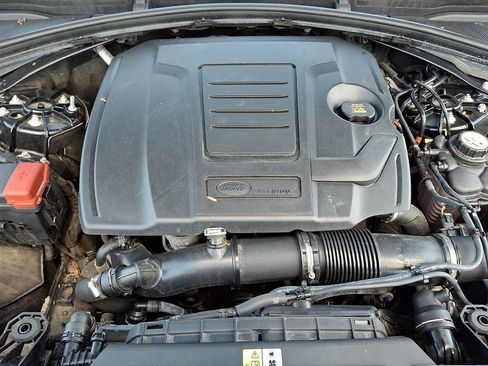 Used 2025 Land Rover Range Rover Velar Dynamic SE AWD/4WD image 30