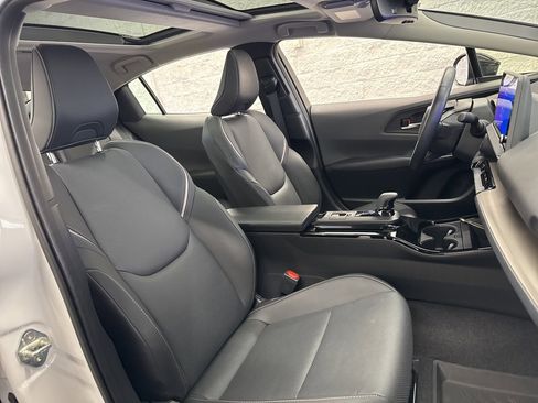 Certified 2024 Toyota Prius XLE image 48
