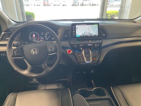 Certified 2026 Honda Odyssey Elite image 18