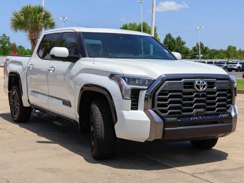 Used 2025 Toyota Tundra Platinum w/ TRD Off-Road Package AWD/4WD image 26