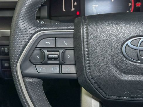 Used 2025 Toyota 4Runner SR5 image 35